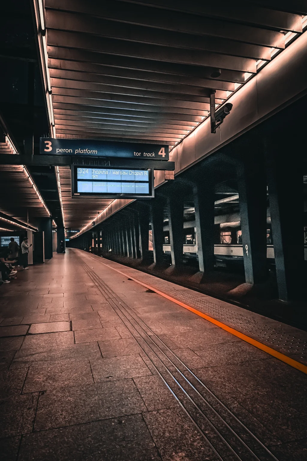 Warsaw · Platform 3
